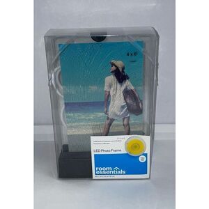 Room Essentials 4" x 6" LED Photo Frame, Black Base, with‎ USB Power Cable
